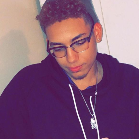 Meet your Posher, Matthew - Picture 1 of 1